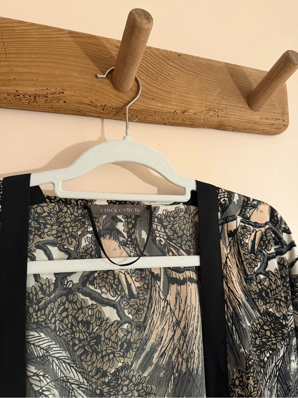 Vince Camuto Kimono - Black, Gray, & Cream Abstract Print